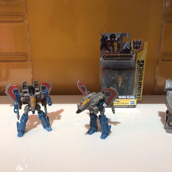Toy Fair 2018   Transformers Cyberverse Hasbro Showroom Photos 08 (8 of 10)